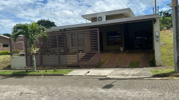 Imagen de Se alquila casa en Tilarán, Lomas del Sol - CVT21